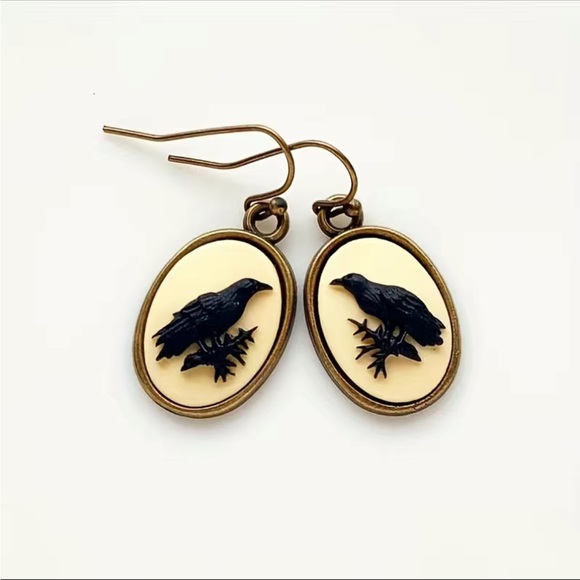 Vintage Crow Design Cream and Black Drop Earrings - Picture 3 of 5
